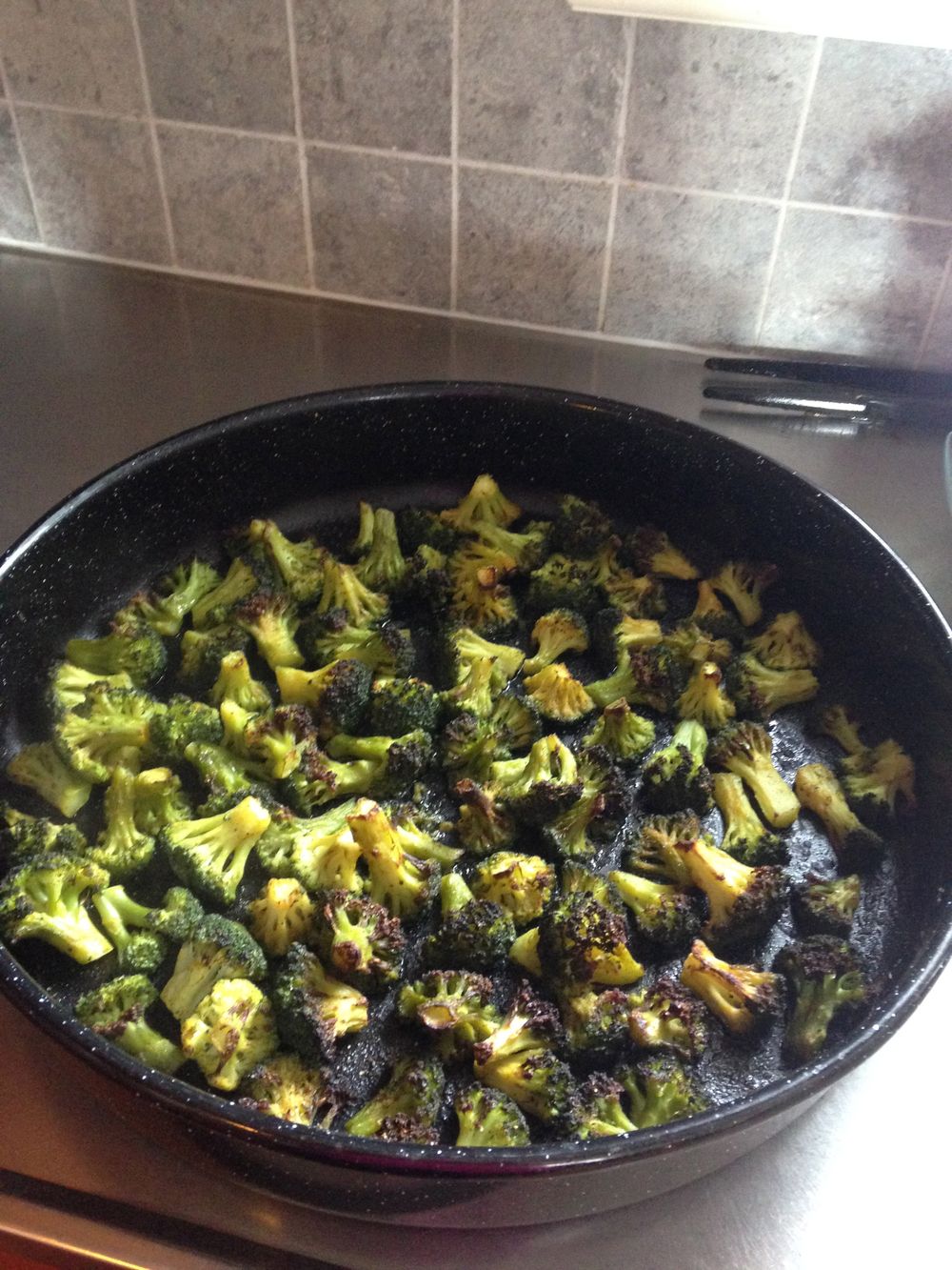 färsk broccoli i ugn tid