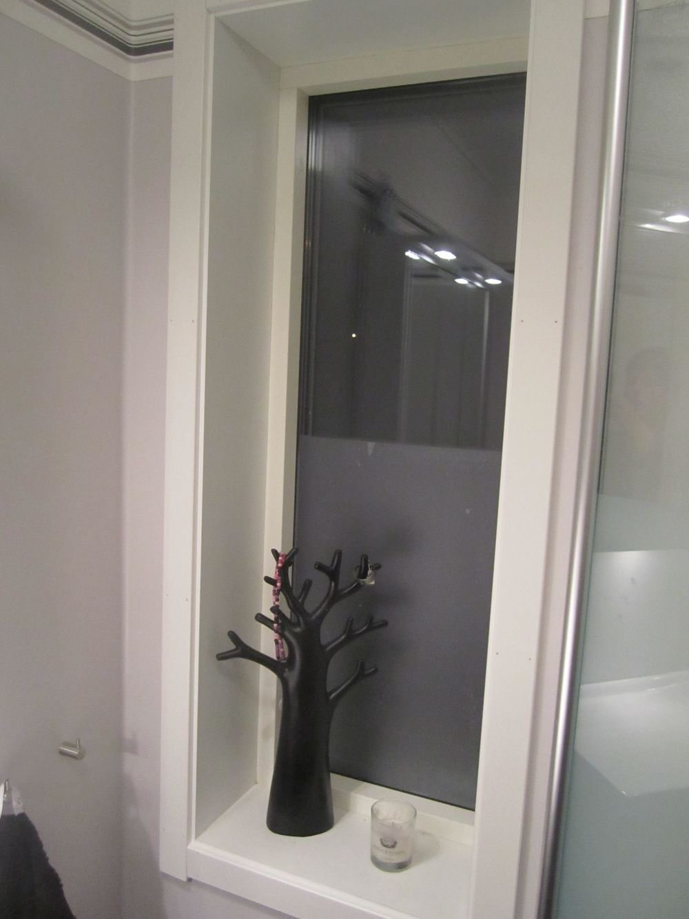 Frostat fönster badrum – Sjögareds Såg och byggmaterial