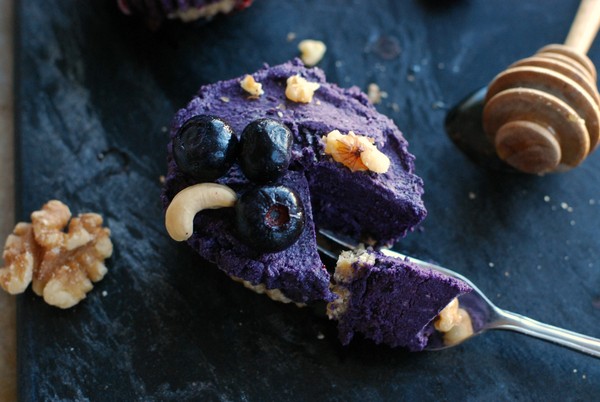 Mini blueberry cheesecakes (gluten free, no sugar added) - Minicheesecakes med blåbär (glutenfria, utan tillsatt socker)  //Baka Sockerfritt