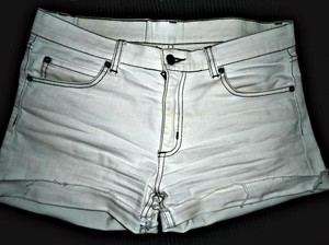 nitar shorts cheap monday omgjort egen design vita jeans mode