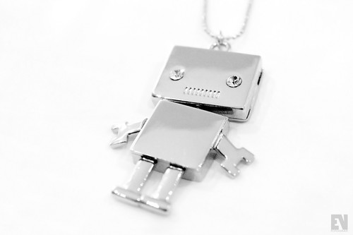 Robot necklace from Top Shop, London, 9/1 -10. 