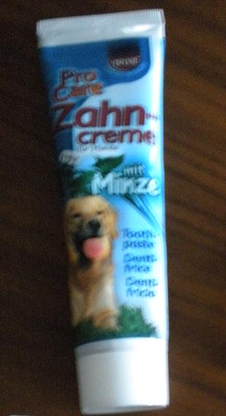 Shakiras tandkräm för hundar