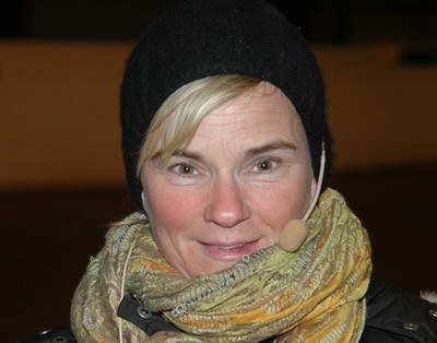 Nina är internationell dressyrryttare, B-tränare m.m Driver Samaras Dressage ett utbildnings- och försäljningsstall utanför Lund.
