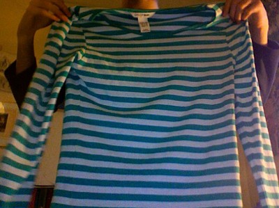 Denna t-shirt är även den, inköpt av mamma  (egentligen är alla kläder det... :) )  och fanns också på H&M...