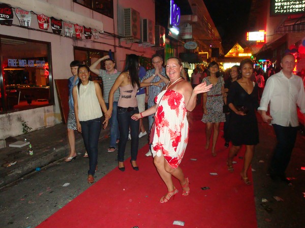 Röda mattan på nyårsafton 2009 i Patong.
