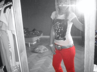 jag älskar min röda jeans!