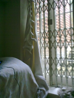 Min fönsterdörr och säng