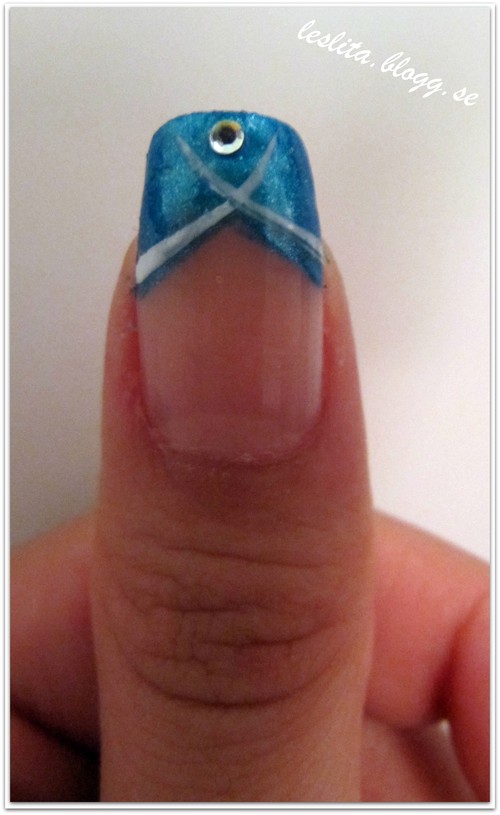 Blue nail art design