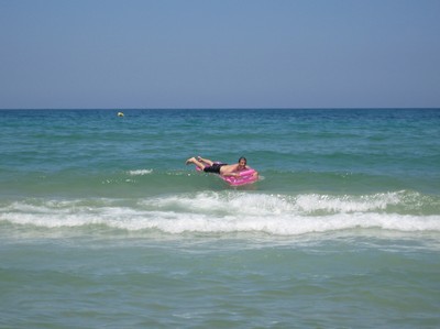 B surfar på vågorna ;)