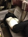 haha, Louis sover på tåget :P