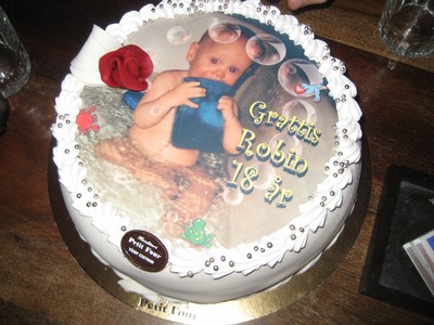 Lillebrors fina tårta från Emilia