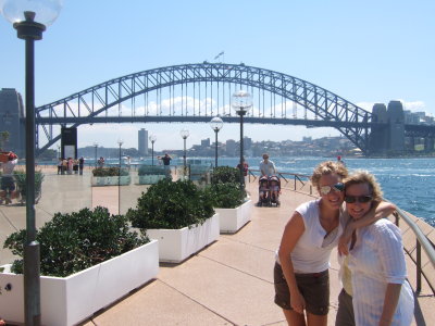 Jag & mams vid harbour bridge