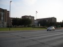 Thomas Jefferson High School från utsidan!