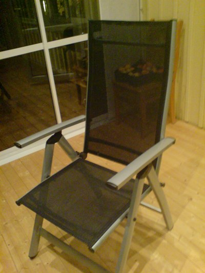 Ny stol till altanen