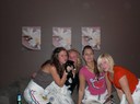 Elin, Hanne, Madde och jag. Och lille Shimpo. =)